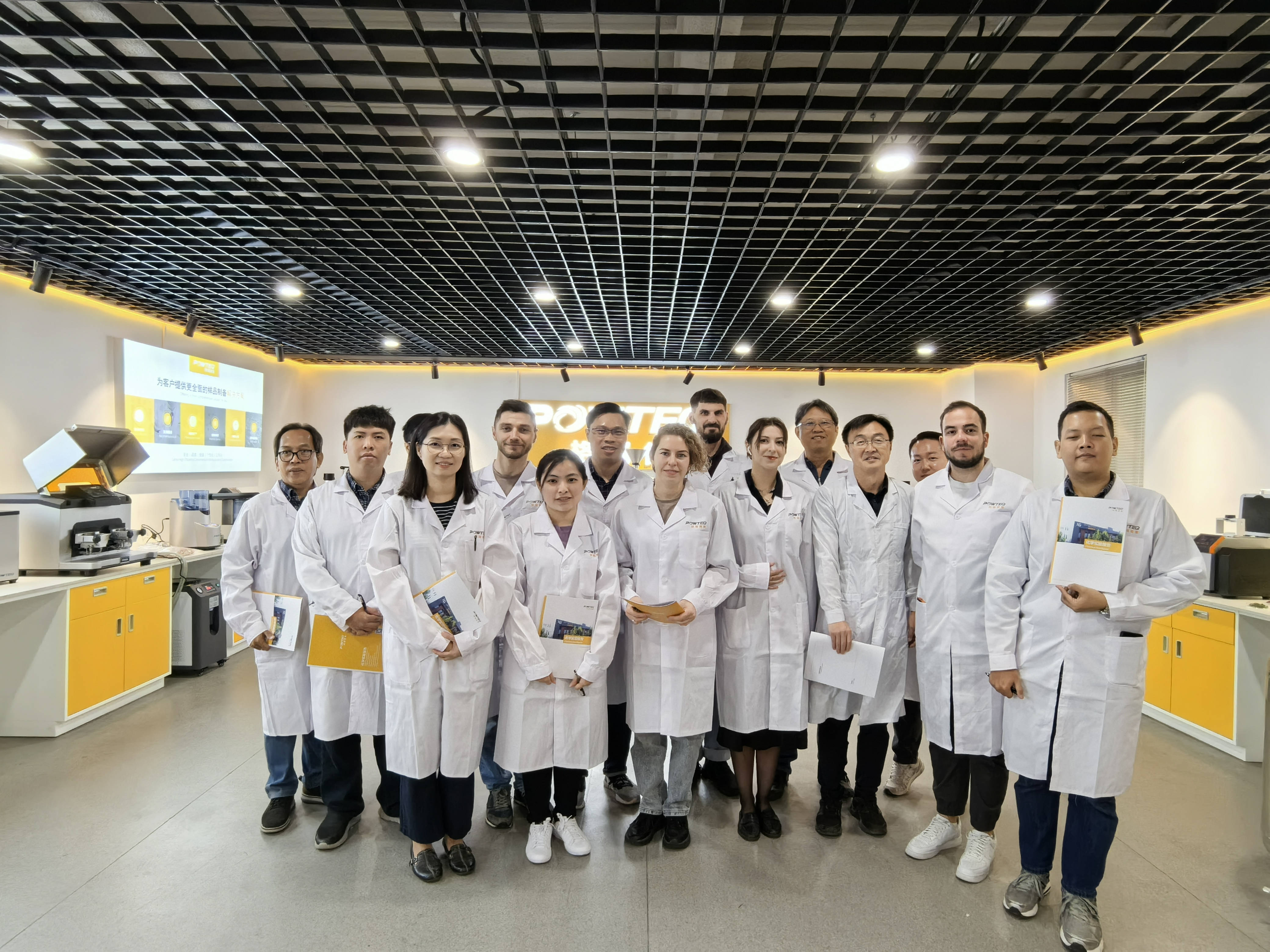 61851ed574d9f2c02f6419fec4611e3